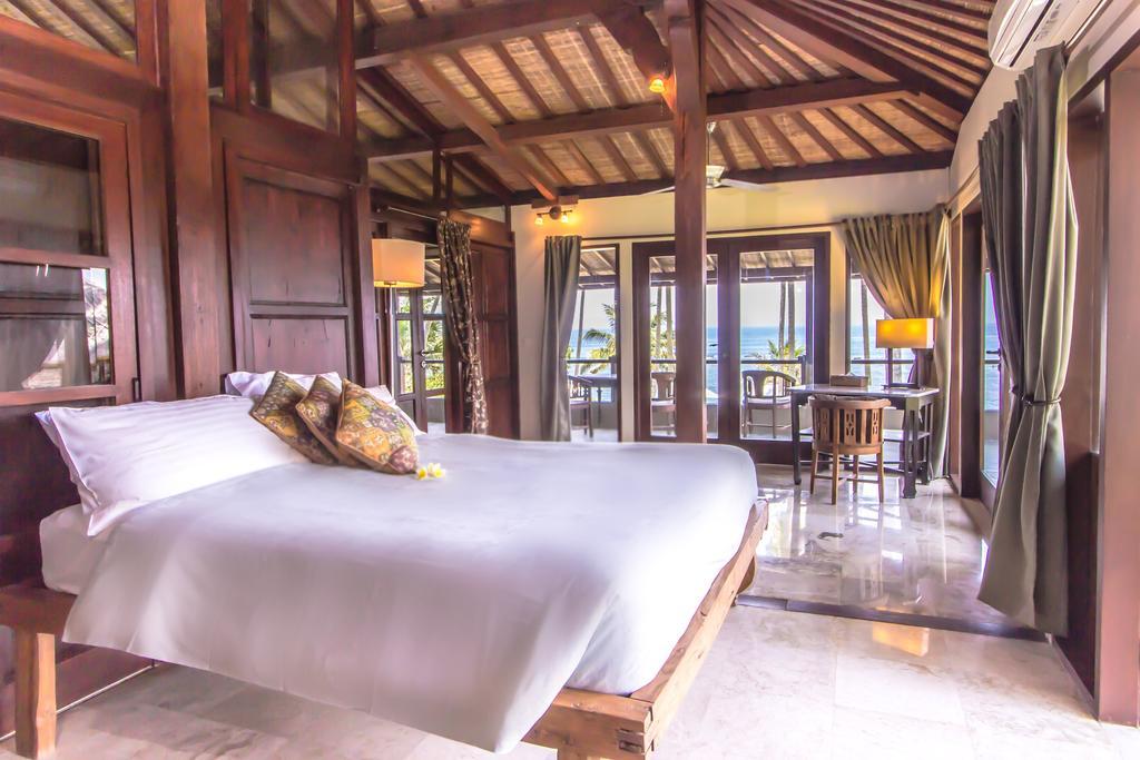 Oceanfront Citakara Sari Villas Candidasa Exteriör bild